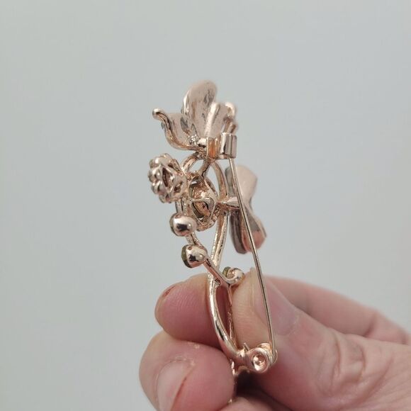 Brand New Rhinestone Purple Butterfly Brooch Pin - Picture 4 of 6